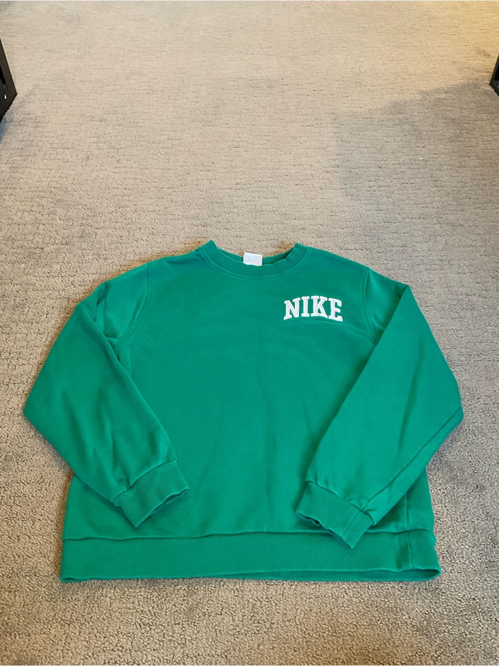 Nike Men’s Green Crewneck Sweatshirt with White Logo